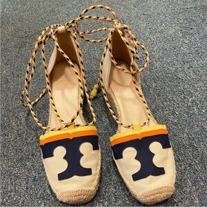 Tory Burch wedges espadrilles sandals like new. Size 9